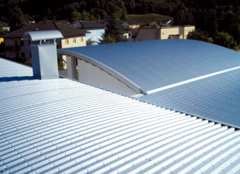 Gradnje streh, sanacije streh, hidroizolacije ravnih streh, montaže strelovodov in strešnih oken v Postojni in okolici.