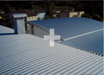 Gradnje streh, sanacije streh, hidroizolacije ravnih streh, montaže strelovodov in strešnih oken v Postojni in okolici.