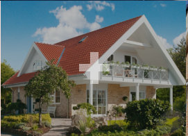 Gradnje streh, sanacije streh, hidroizolacije ravnih streh, montaže strelovodov in strešnih oken v Postojni in okolici.