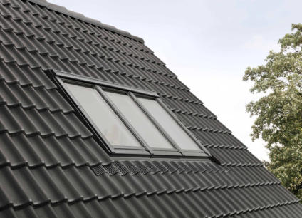 Gradnje streh, sanacije streh, hidroizolacije ravnih streh, montaže strelovodov in strešnih oken v Postojni in okolici.